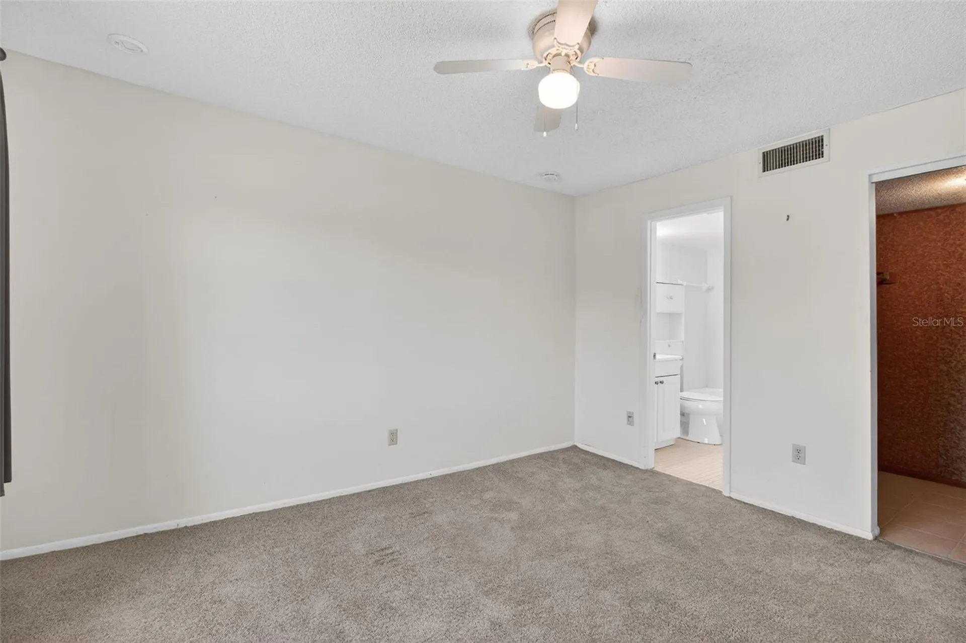 801 83rd Avenue N St Petersburg FL 33702