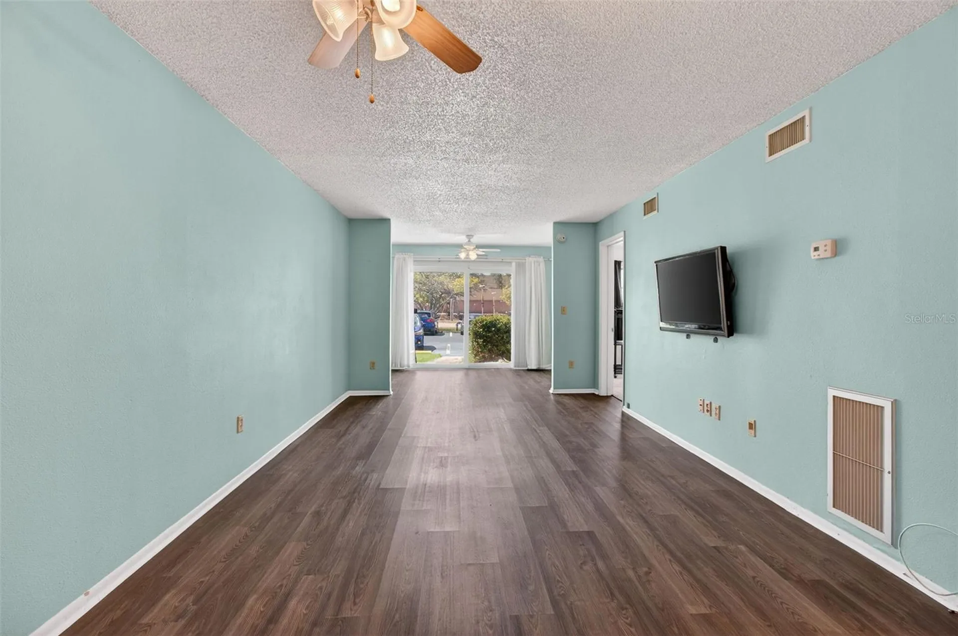 801 83rd Avenue N St Petersburg FL 33702