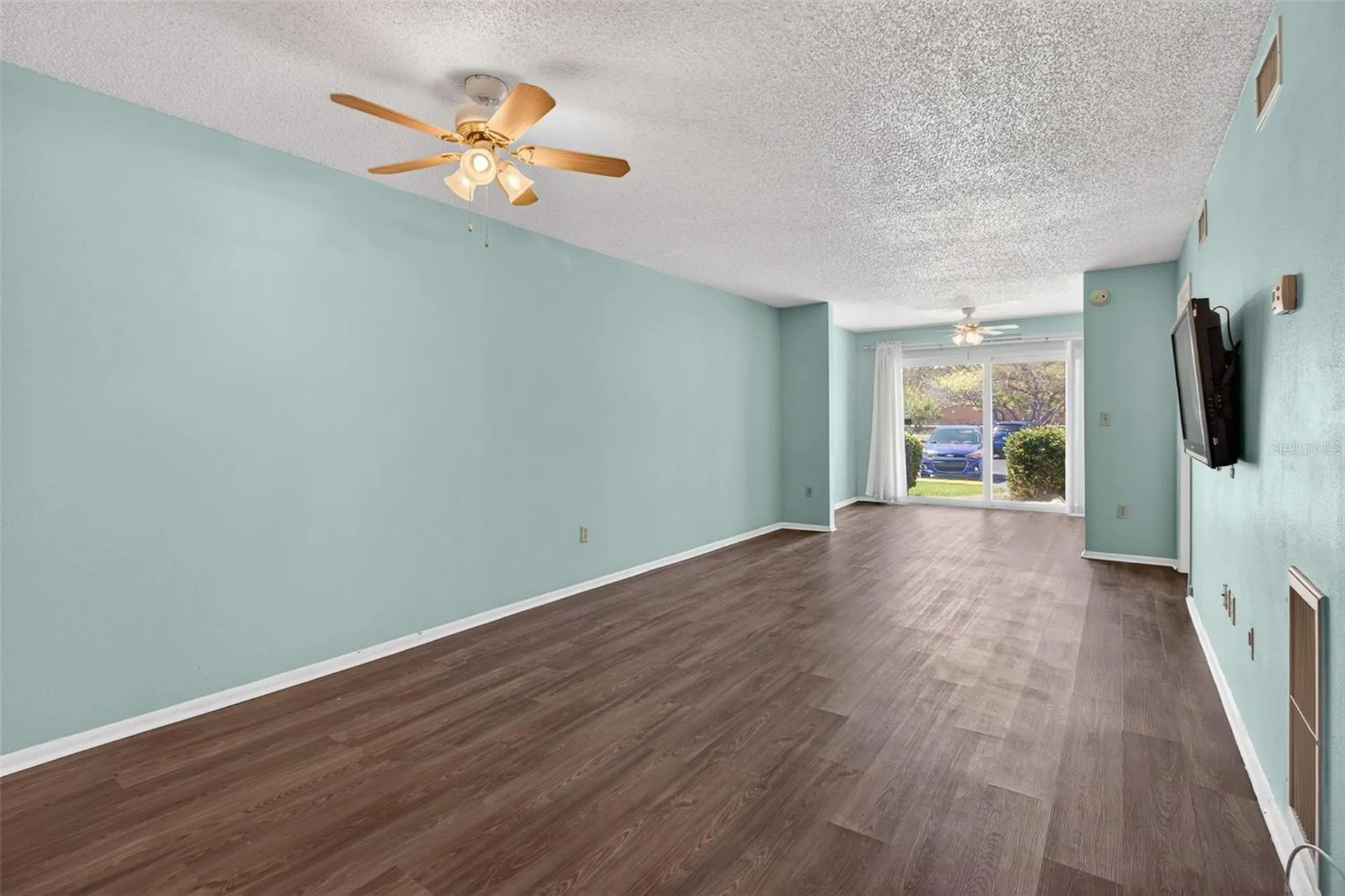 801 83rd Avenue N St Petersburg FL 33702