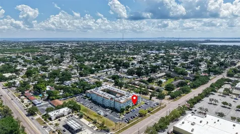 801 83RD Avenue N St Petersburg FL 33702