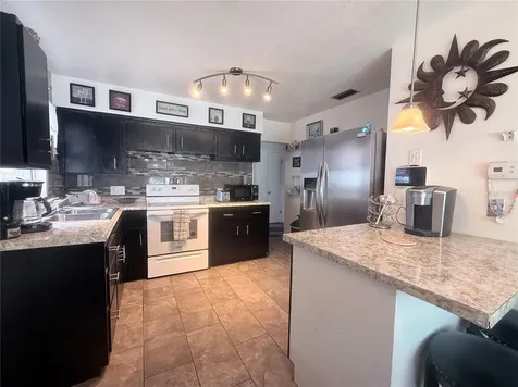 1428 38th Avenue N St Petersburg FL 33704