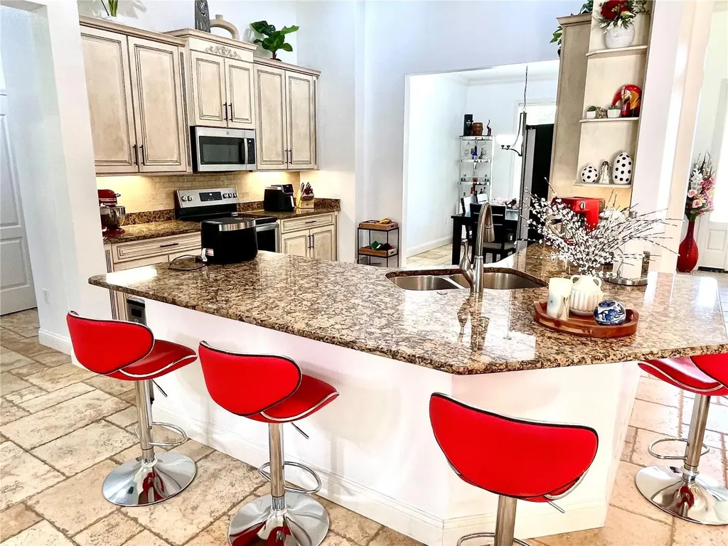 15 N Senseney Palm Coast FL 32164