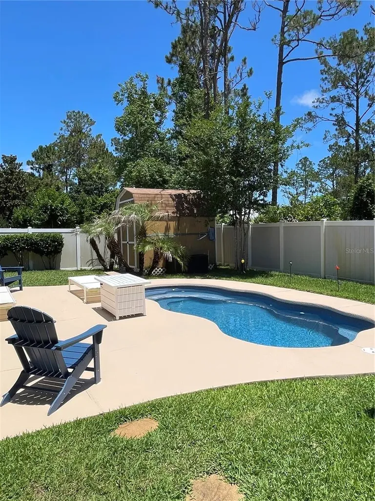 15 N Senseney Palm Coast FL 32164