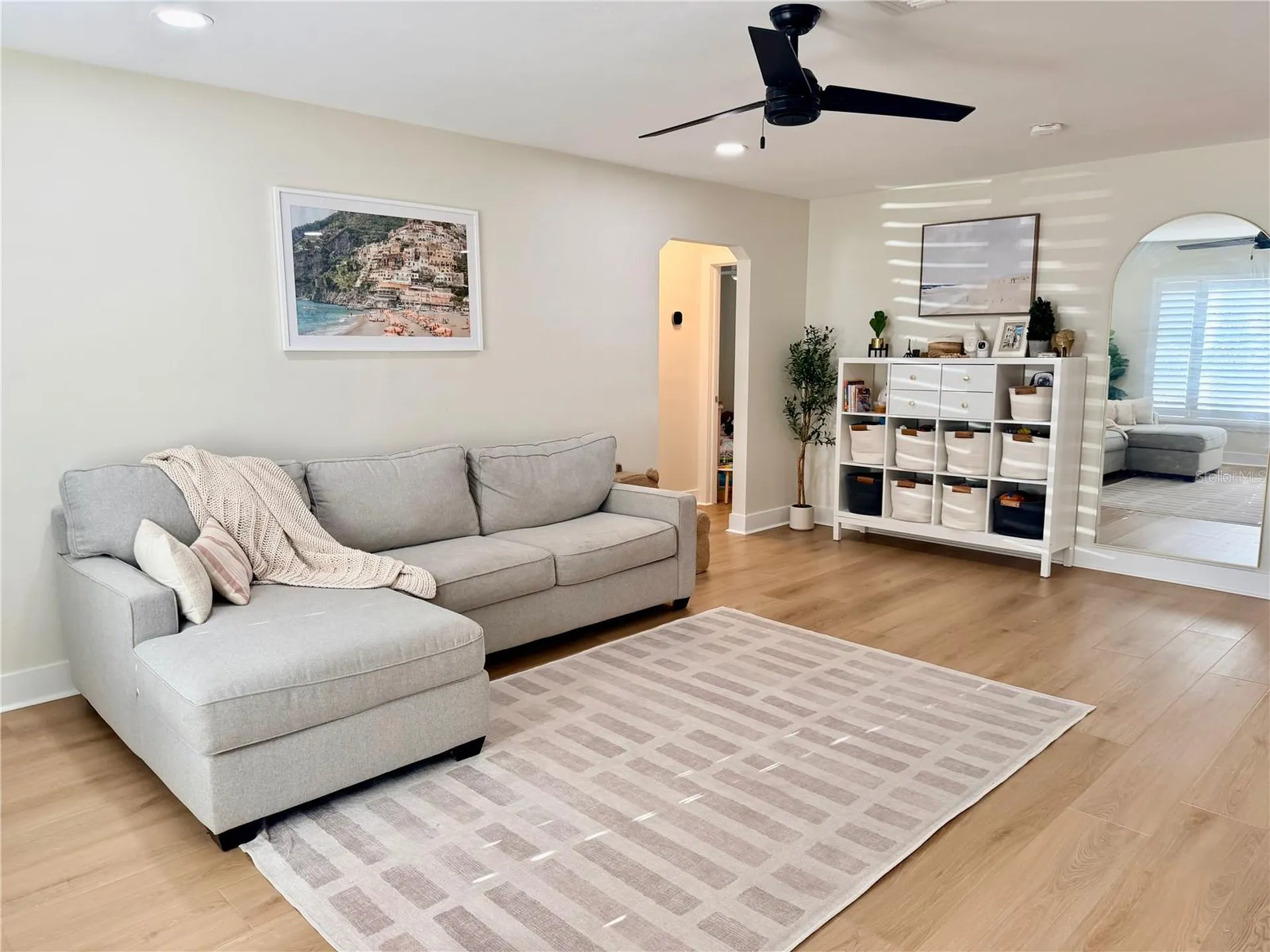 6073 Tanglewood Drive NE St Petersburg FL 33703