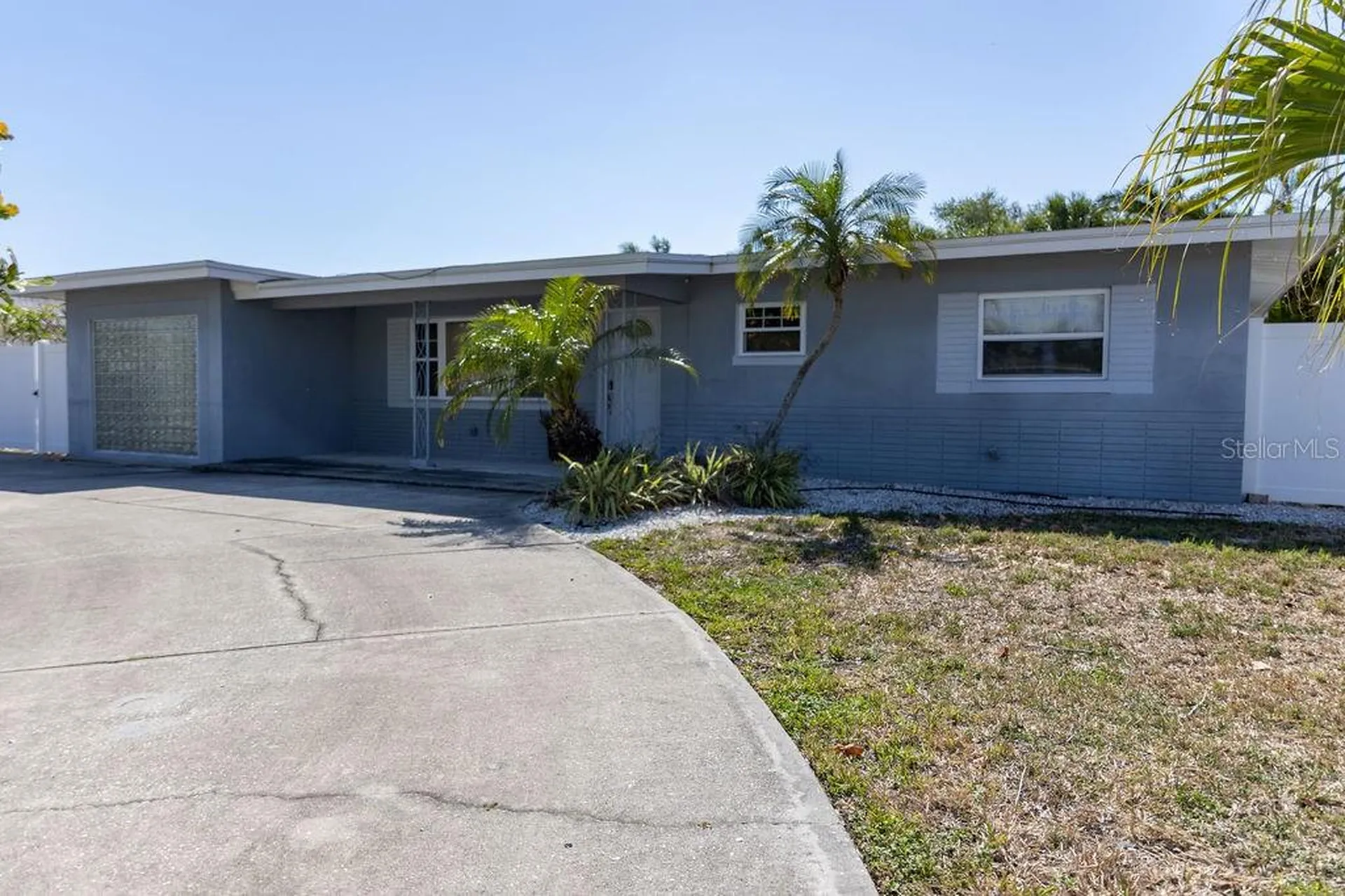 10126 E 4th Street E Treasure Island FL 33706