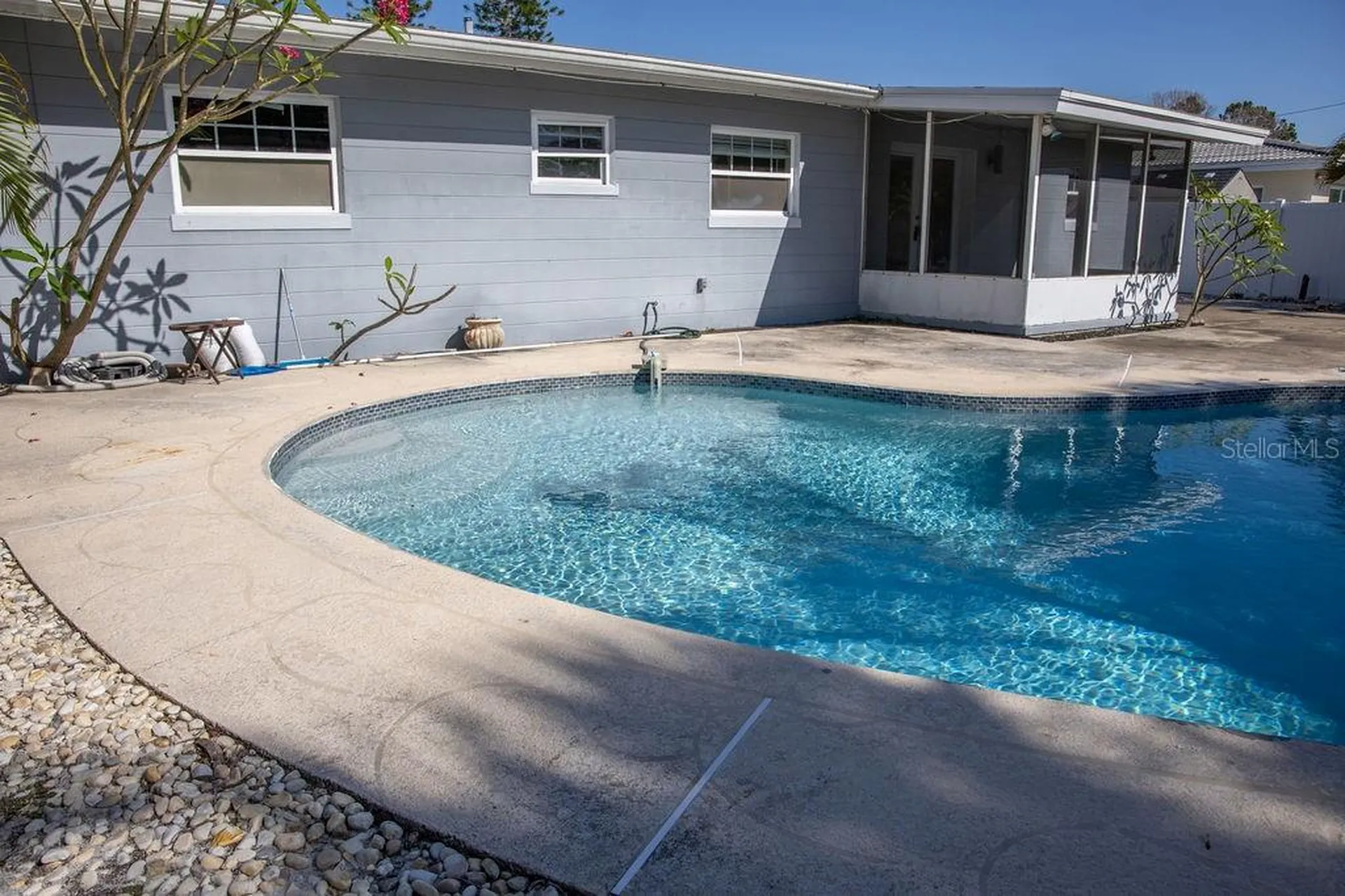 10126 E 4th Street E Treasure Island FL 33706