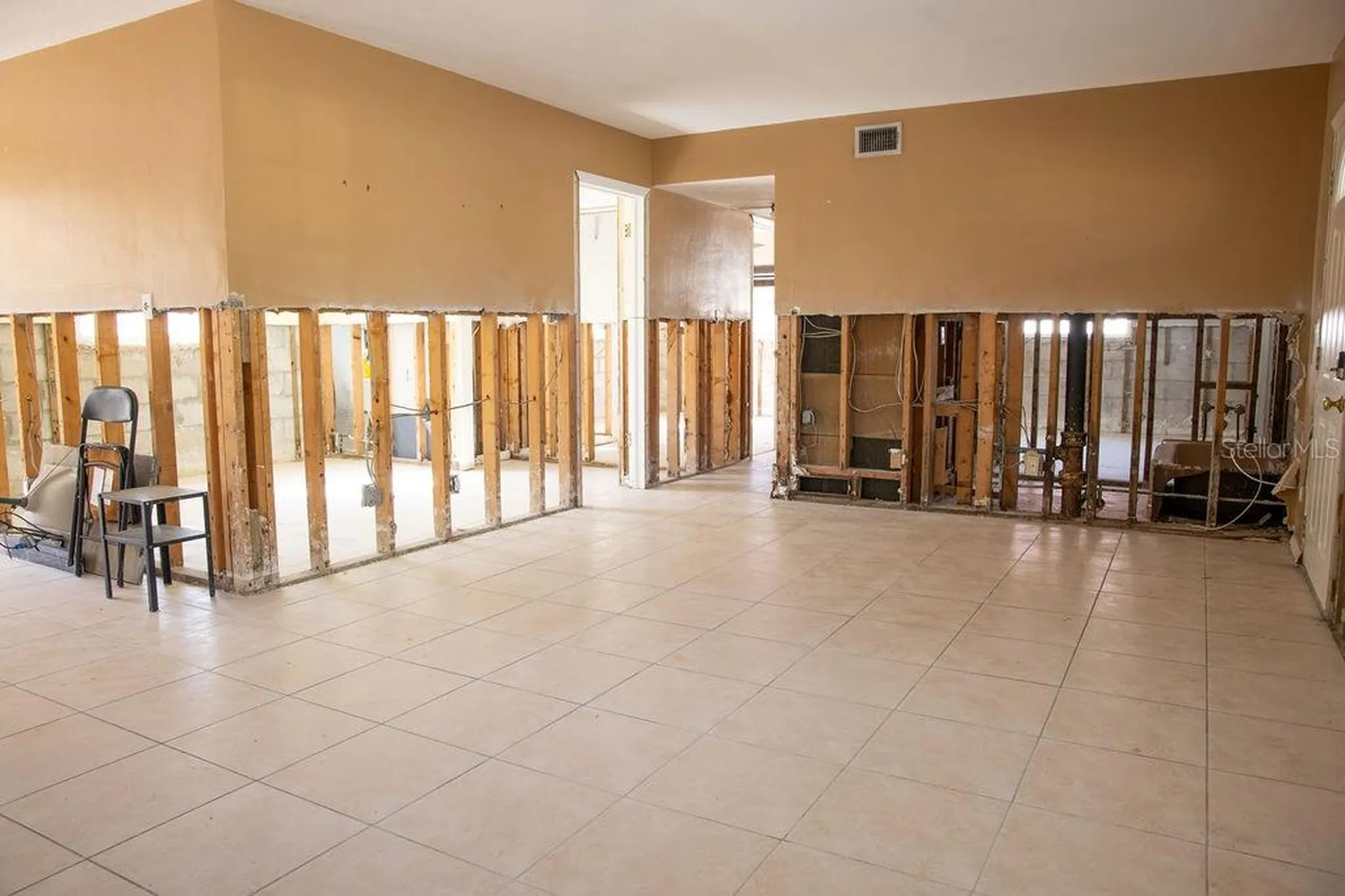 10126 E 4th Street E Treasure Island FL 33706