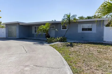 10126 E 4th Street E Treasure Island FL 33706