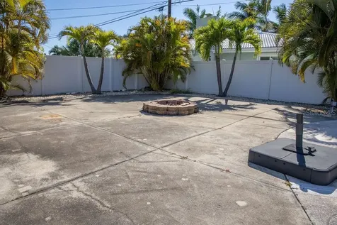 10126 E 4th Street E Treasure Island FL 33706