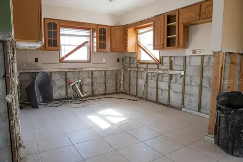 10126 E 4th Street E Treasure Island FL 33706