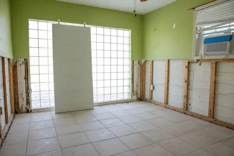 10126 E 4th Street E Treasure Island FL 33706