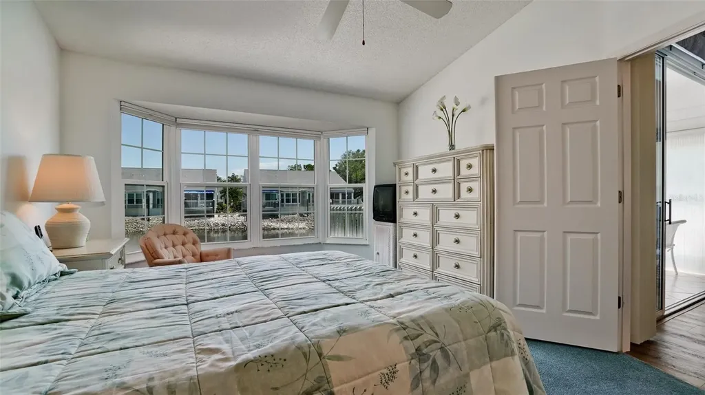 1011 Ibis Court Bradenton FL 34209
