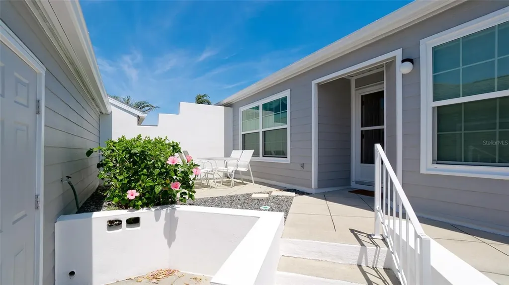 1011 Ibis Court Bradenton FL 34209