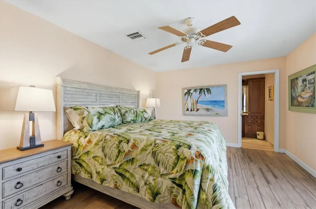 2729 N Beach Road Englewood FL 34223