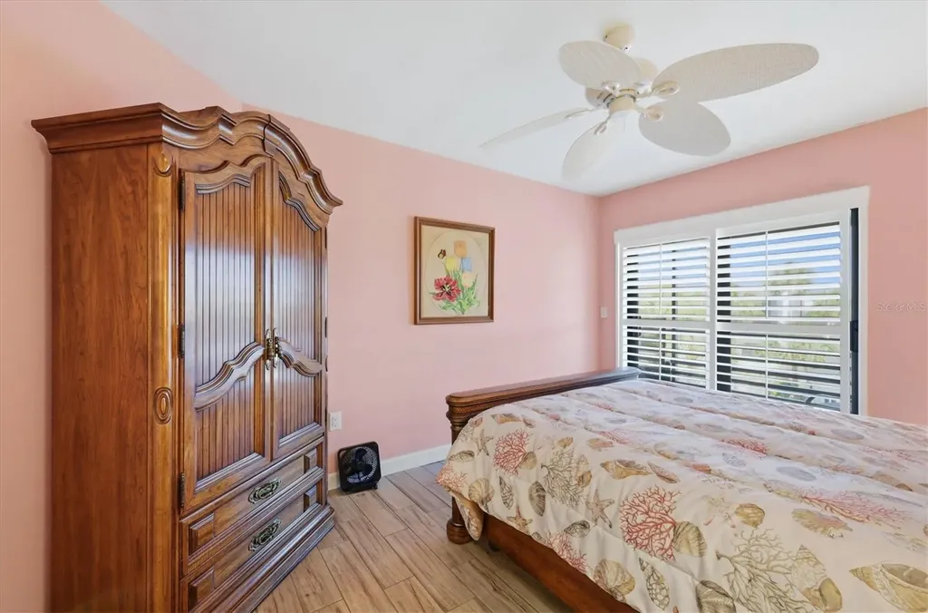2729 N Beach Road Englewood FL 34223