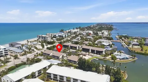 2729 N Beach Road Englewood FL 34223