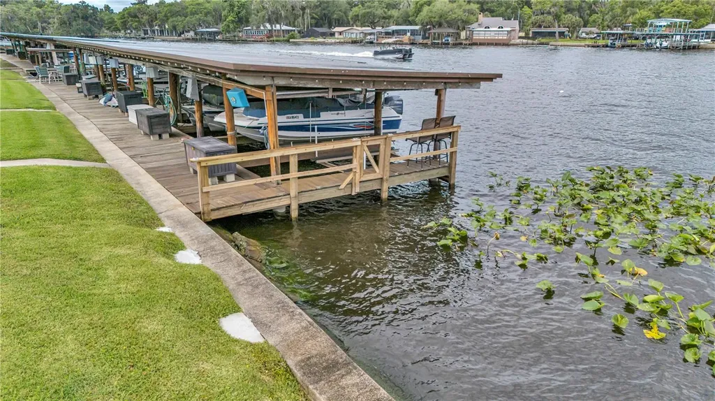 1640 Juno Trail Astor FL 32102