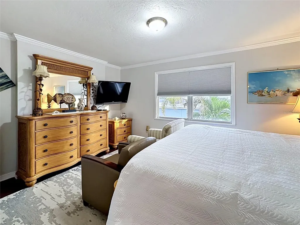 120 52nd Street Holmes Beach FL 34217