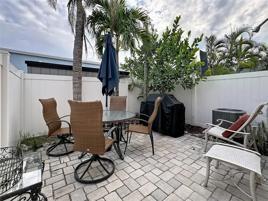 120 52nd Street Holmes Beach FL 34217
