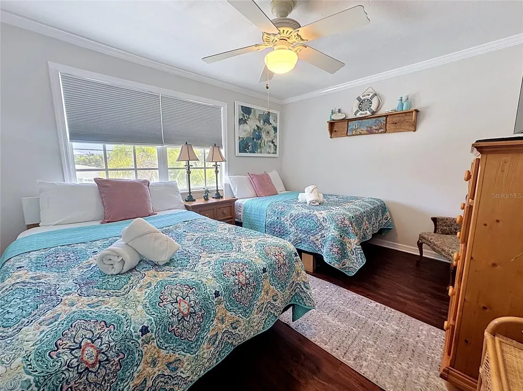 120 52nd Street Holmes Beach FL 34217