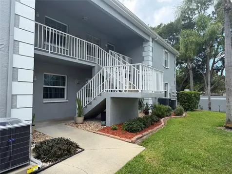 12027 Hoosier Court Hudson FL 34667
