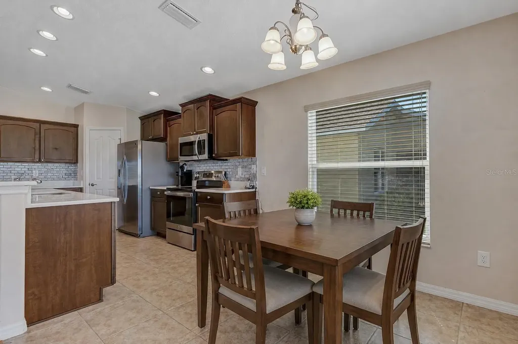 27103 Roanoke Drive Leesburg FL 34748