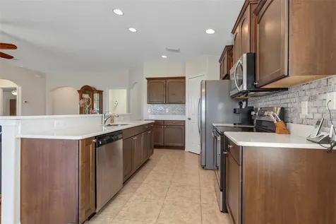 27103 Roanoke Drive Leesburg FL 34748