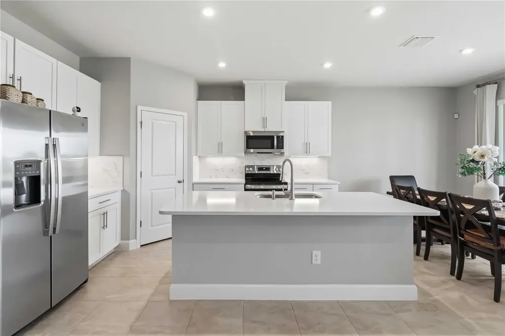 10009 Daybreak Glen Parrish FL 34219