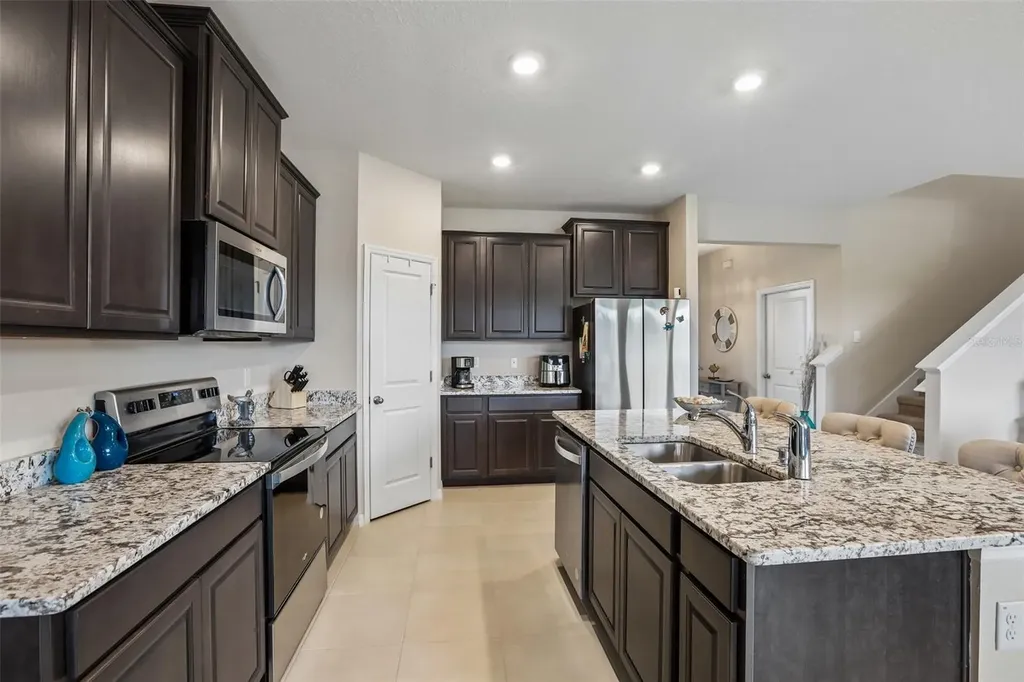 16976 Oval Rum Drive Wimauma FL 33598