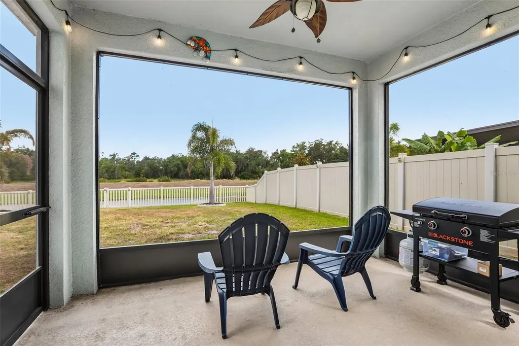 16976 Oval Rum Drive Wimauma FL 33598