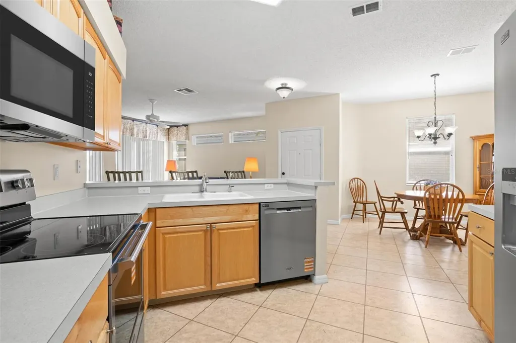 2129 Acadia Greens Drive Sun City Center FL 33573