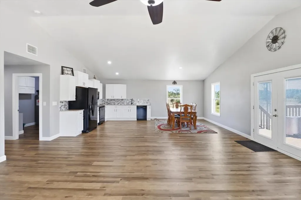 9560 N Parkwood Avenue Dunnellon FL 34433