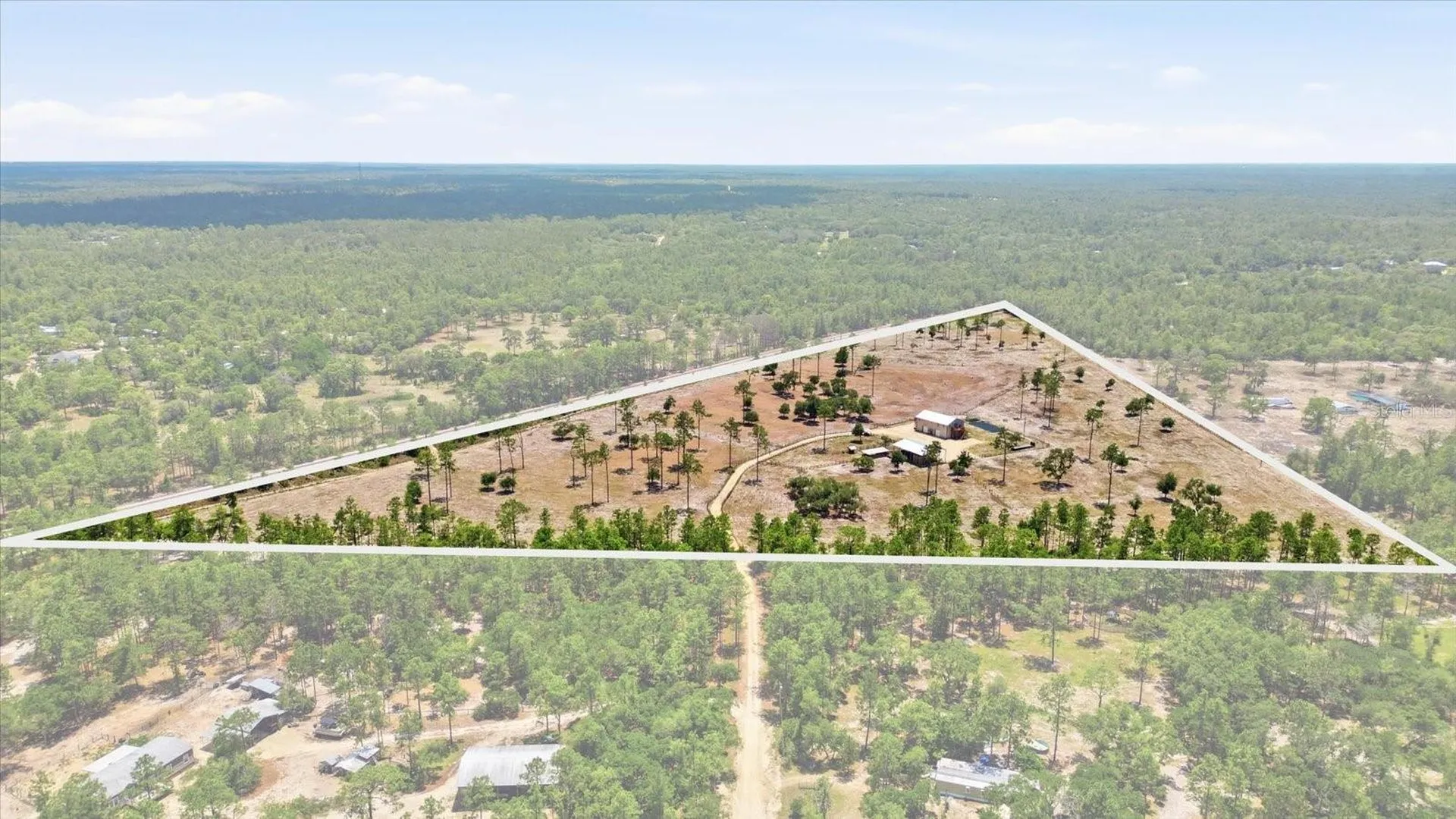 9560 N Parkwood Avenue Dunnellon FL 34433