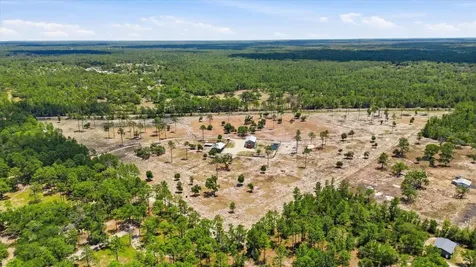 9560 N Parkwood Avenue Dunnellon FL 34433