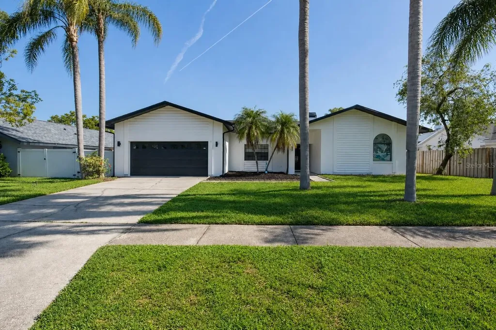 2135 Vance Avenue Palm Harbor FL 34683