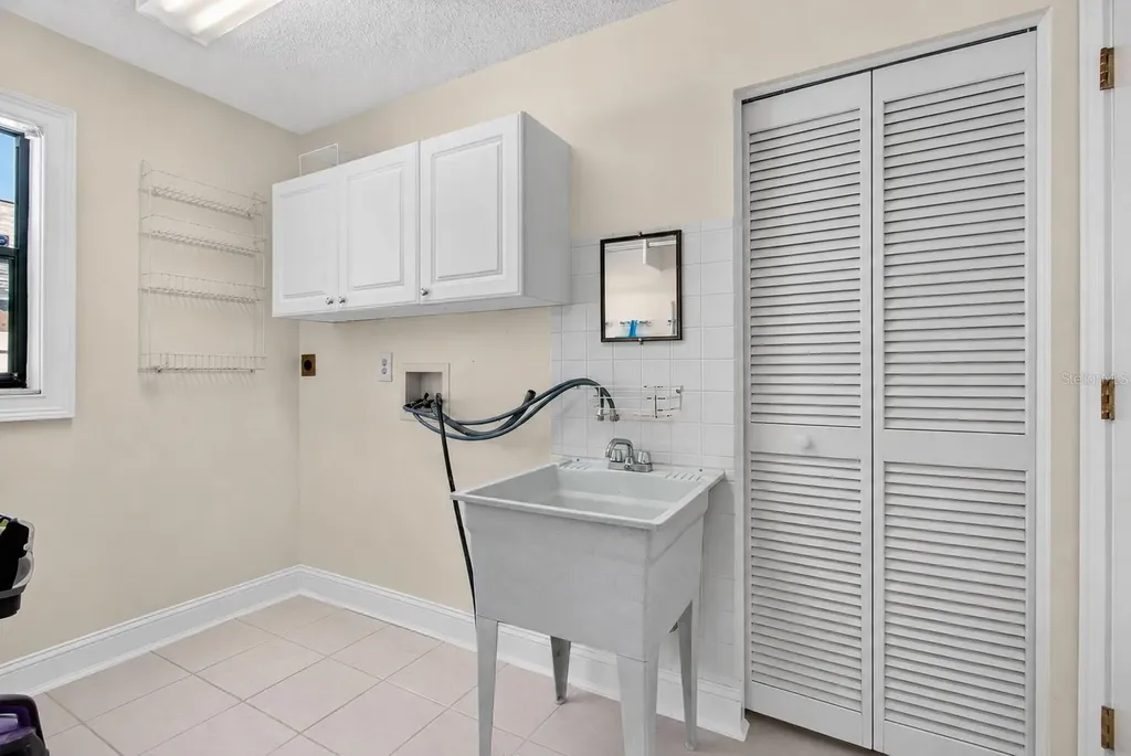 2135 Vance Avenue Palm Harbor FL 34683