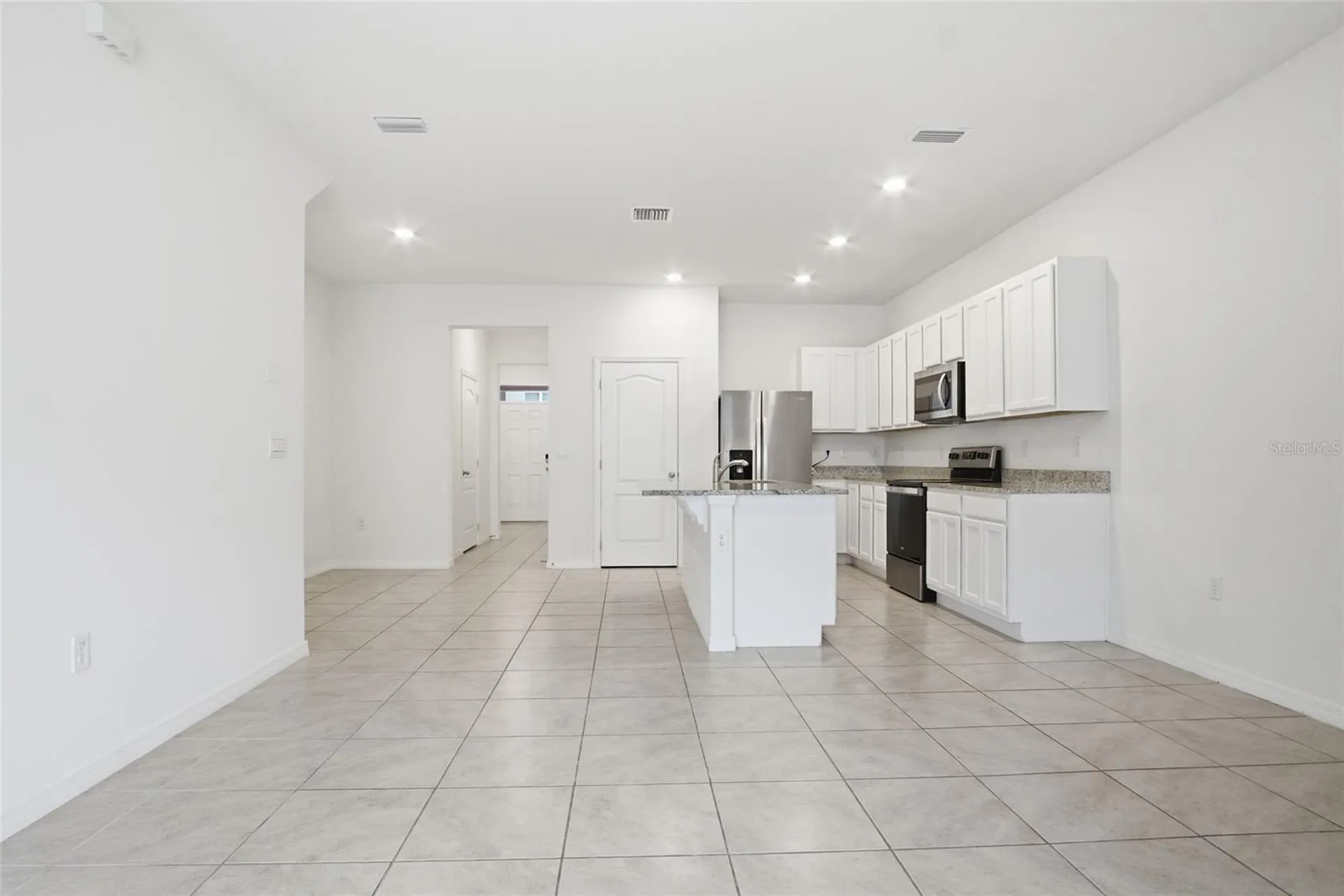 1535 Lumber Avenue Davenport FL 33837