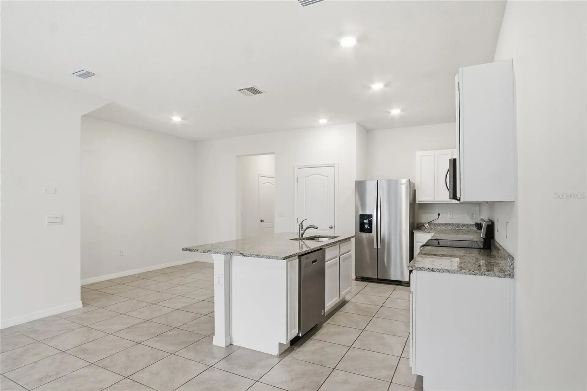 1535 Lumber Avenue Davenport FL 33837
