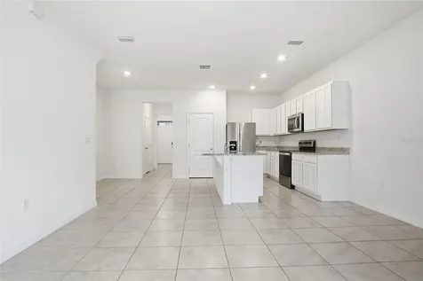 1535 Lumber Avenue Davenport FL 33837