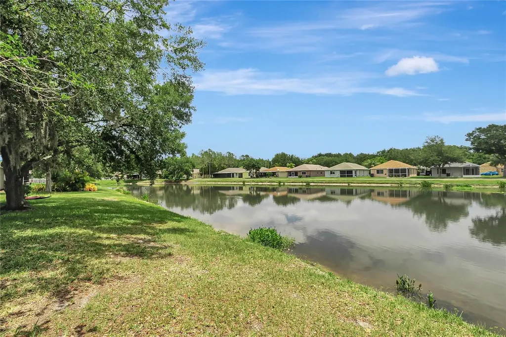 18147 Canal Pointe Street Tampa FL 33647