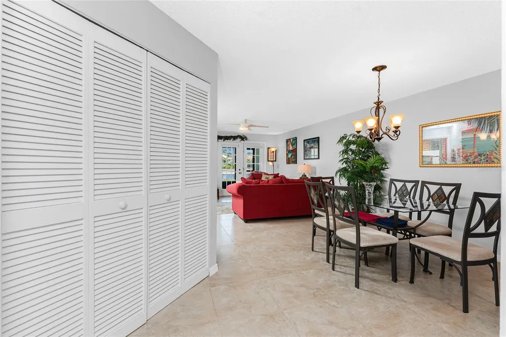 511 Pine Hollow Circle Englewood FL 34223