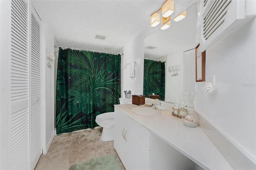 511 Pine Hollow Circle Englewood FL 34223