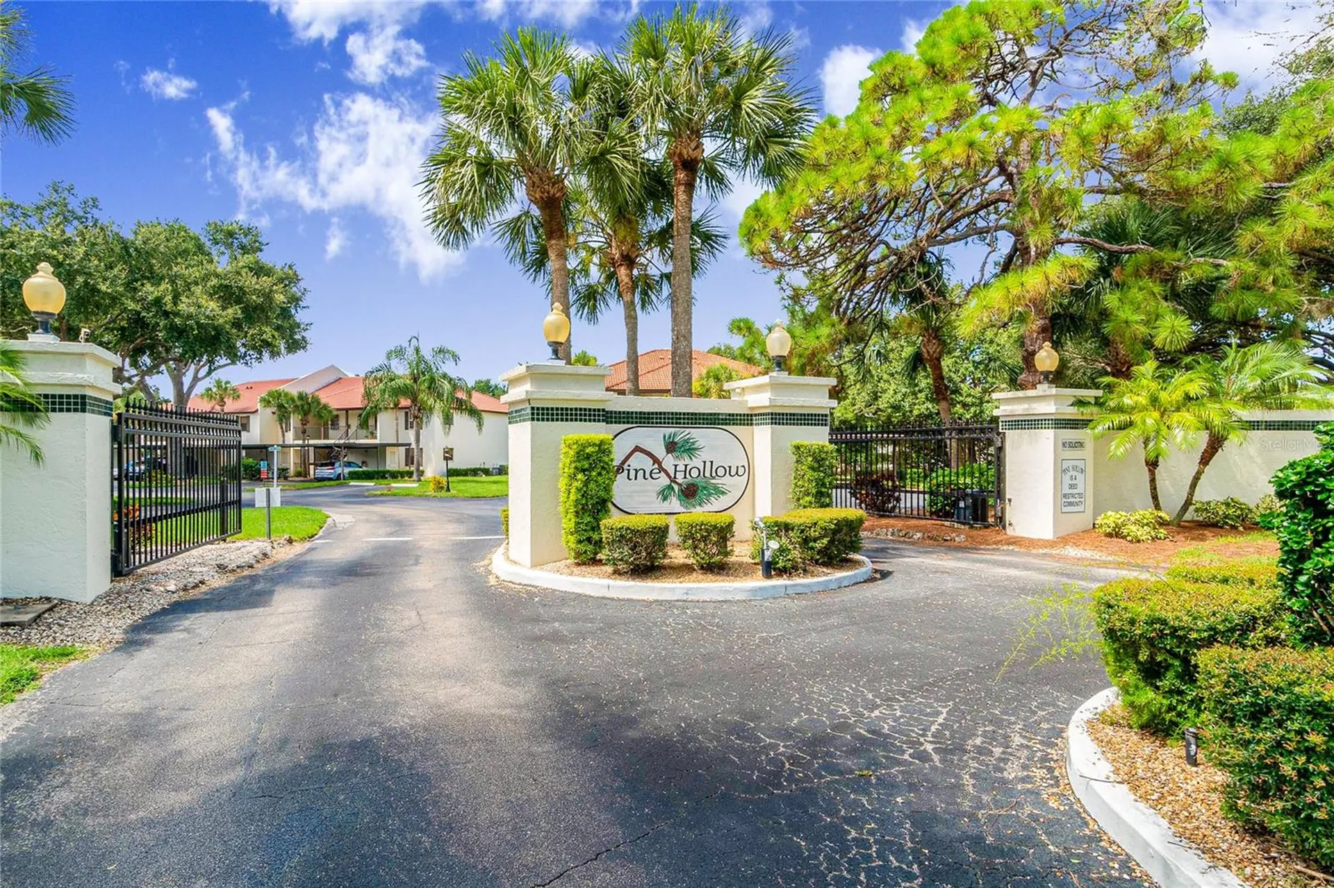511 Pine Hollow Circle Englewood FL 34223
