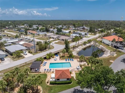 511 Pine Hollow Circle Englewood FL 34223