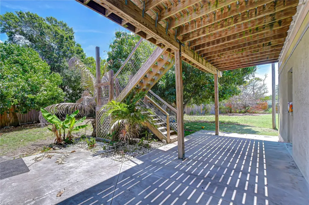 3437 59th Street N St Petersburg FL 33710