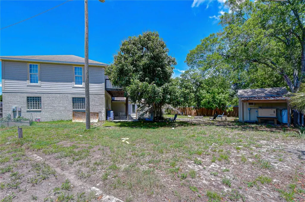 3437 59th Street N St Petersburg FL 33710