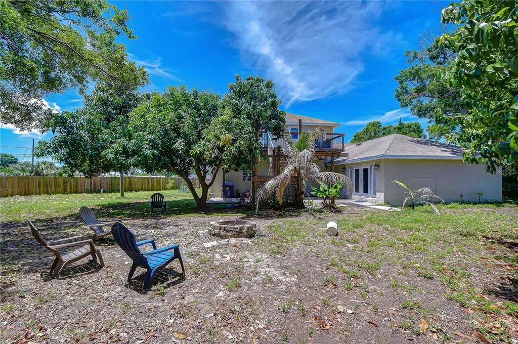 3437 59th Street N St Petersburg FL 33710