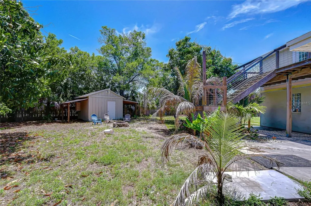 3437 59th Street N St Petersburg FL 33710