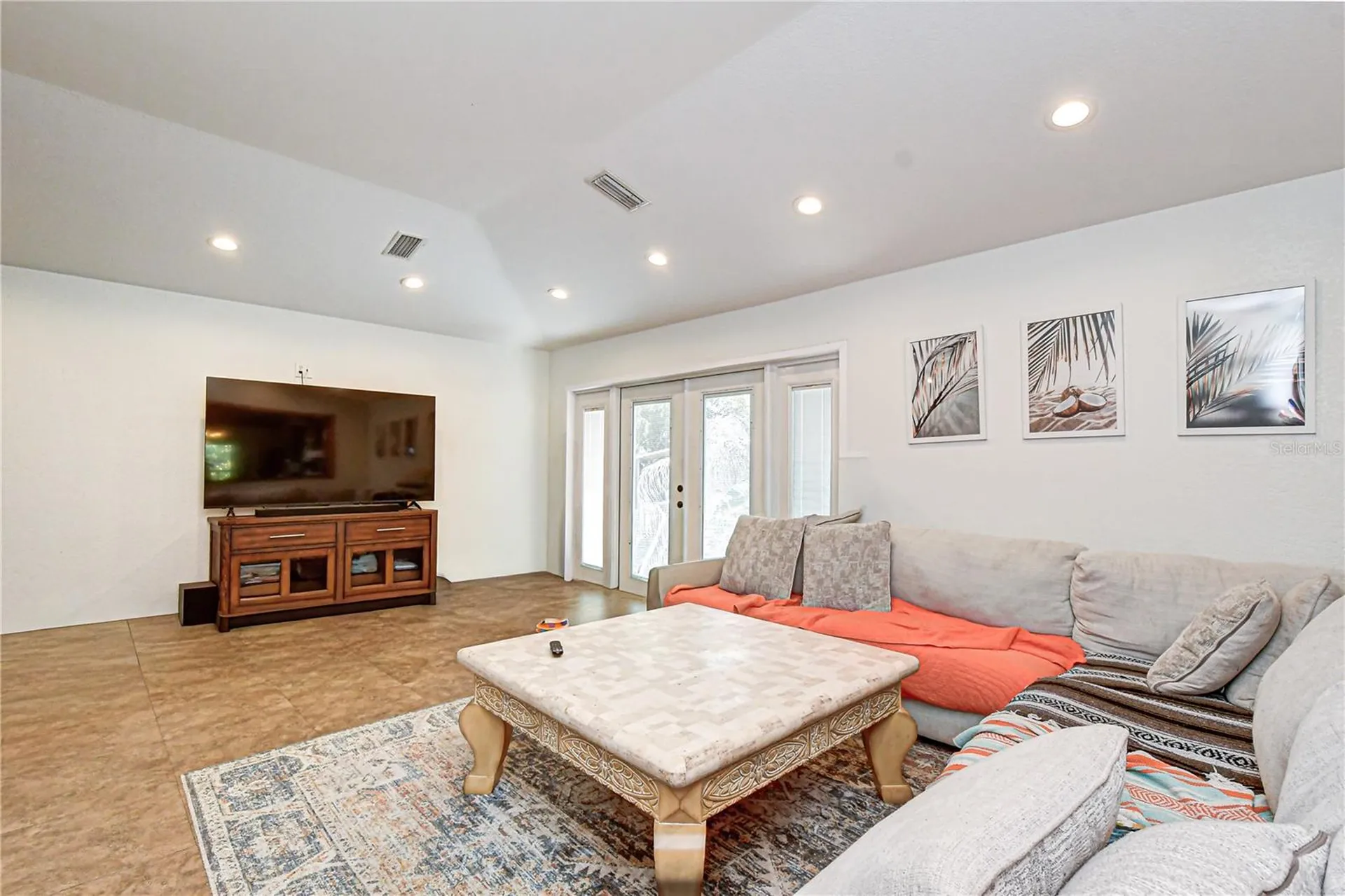 3437 59th Street N St Petersburg FL 33710