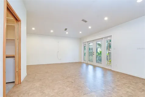 3437 59th Street N St Petersburg FL 33710